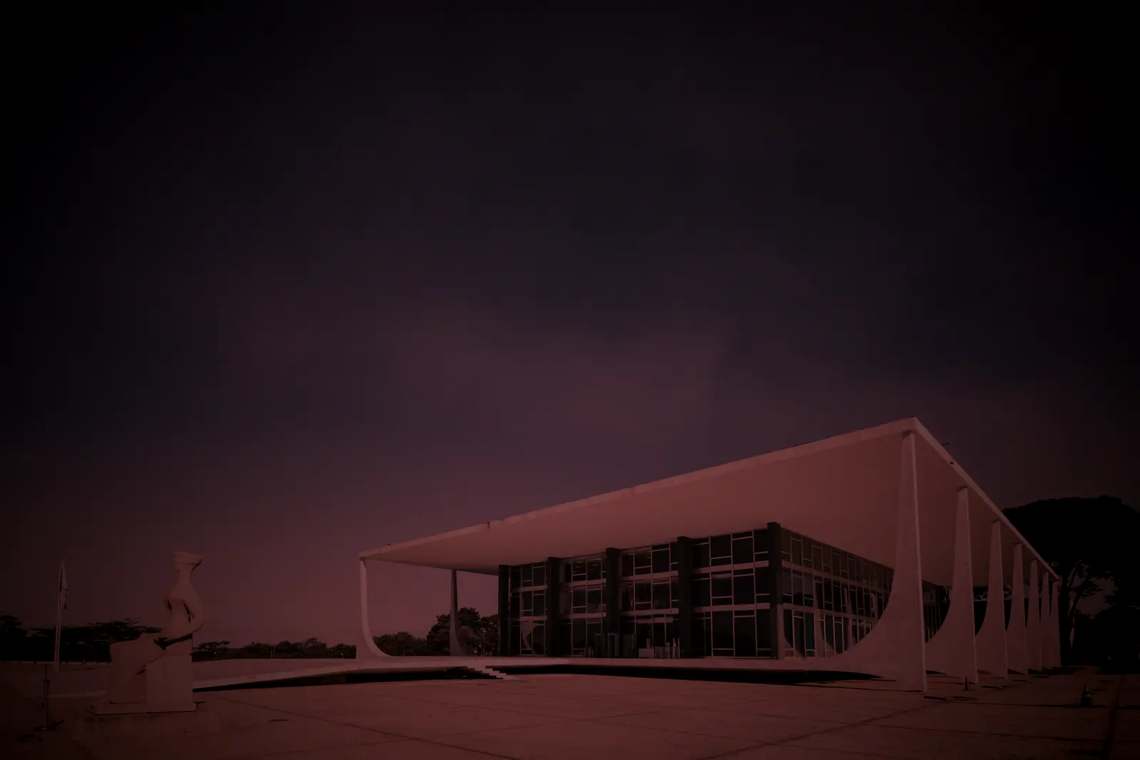 Prédio do Supremo Tribunal Federal, em Brasília, ao entardecer